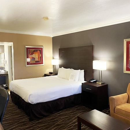 Hotel Tempe/Phoenix Airport Innsuites Hotel & Suites Bagian luar foto