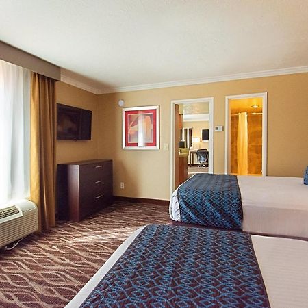 Hotel Tempe/Phoenix Airport Innsuites Hotel & Suites Bagian luar foto