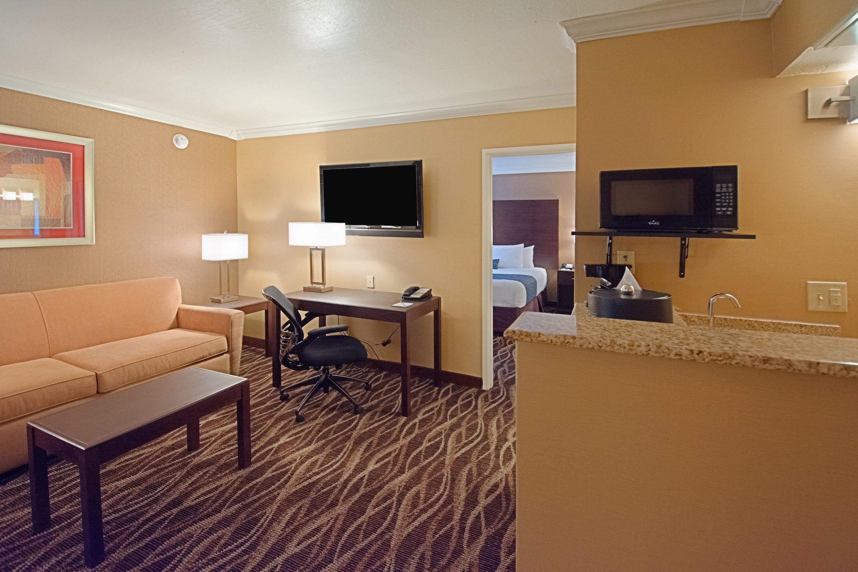 Hotel Tempe/Phoenix Airport Innsuites Hotel & Suites Bagian luar foto