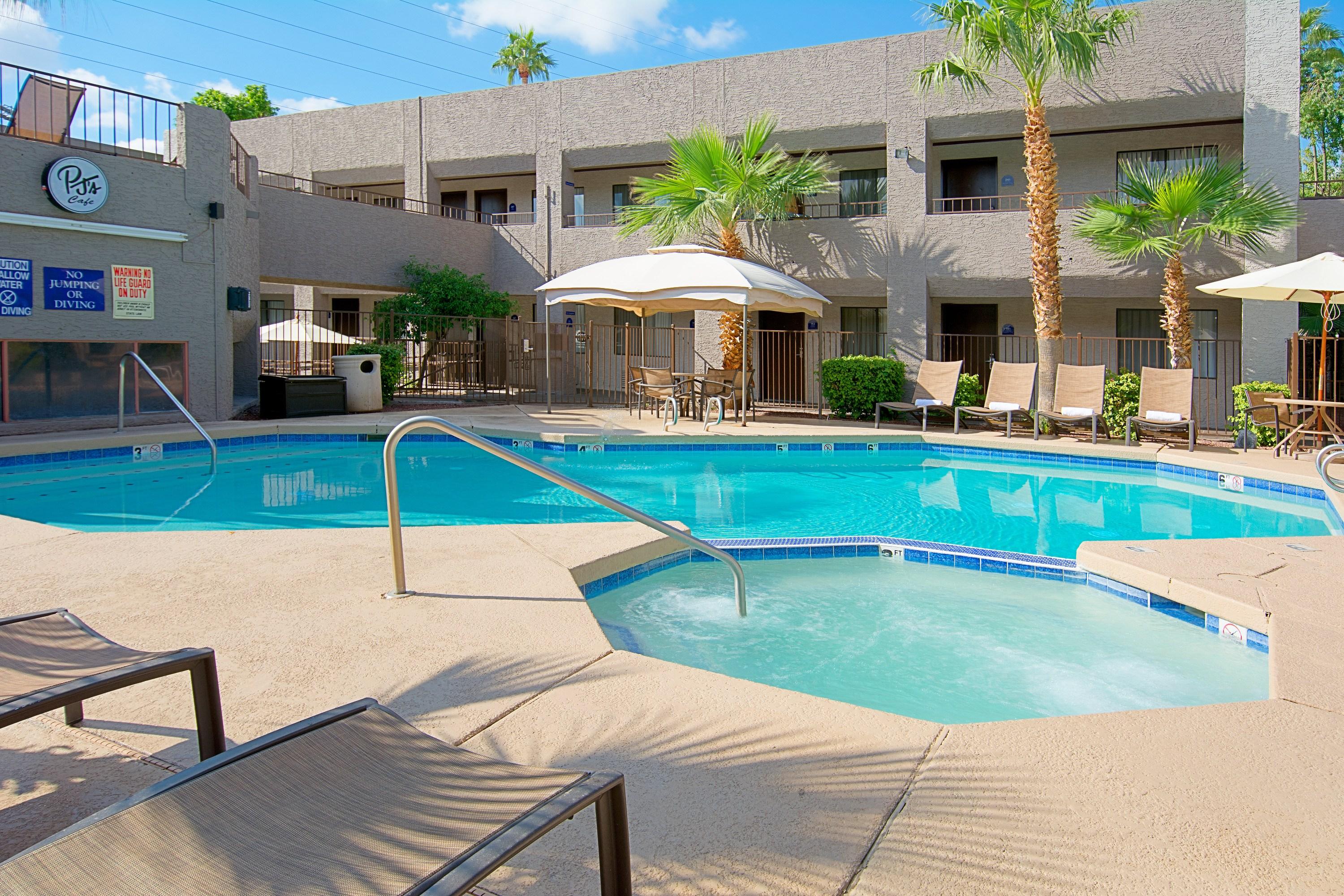 Hotel Tempe/Phoenix Airport Innsuites Hotel & Suites Bagian luar foto