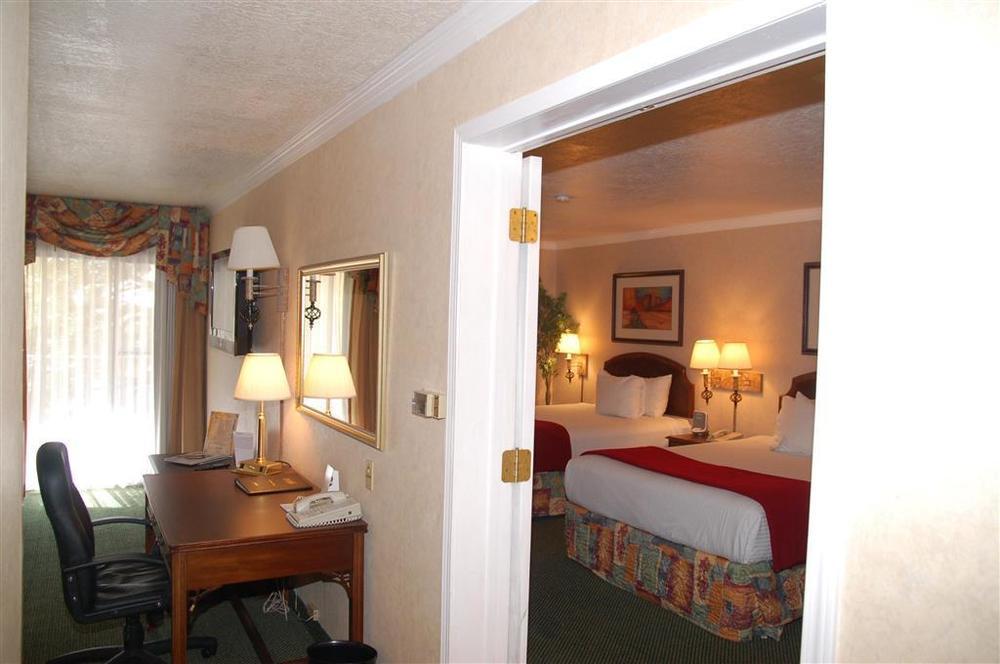 Hotel Tempe/Phoenix Airport Innsuites Hotel & Suites Ruang foto