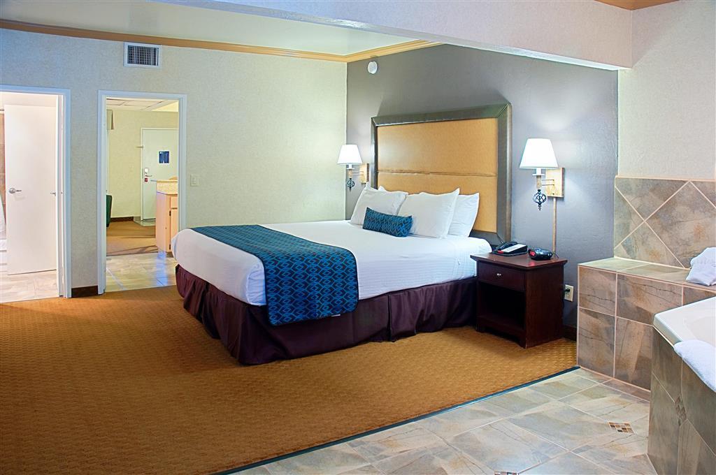 Hotel Tempe/Phoenix Airport Innsuites Hotel & Suites Bagian luar foto